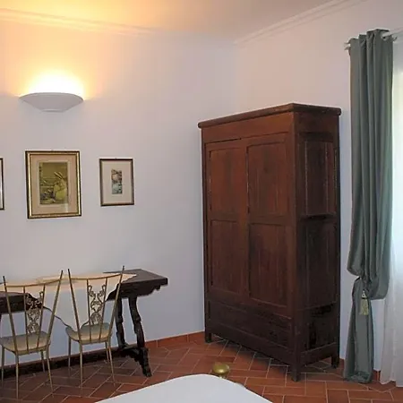 Ippocastano فندق مبيت وإفطار 3*
