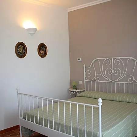 Ippocastano فندق مبيت وإفطار 3*